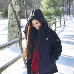 Meet your Posher, Almendra